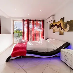  Διαμέρισμα Mesogios House